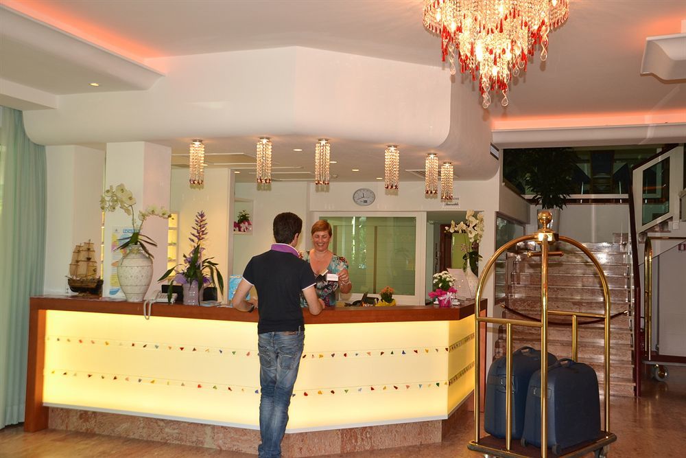 Hotel Smeraldo Cesenatico Exterior photo